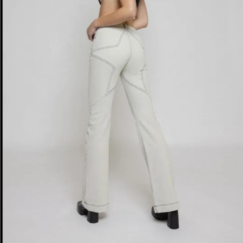 NWOT REVICE Venus Flare Jeans - Picture 1 of 10